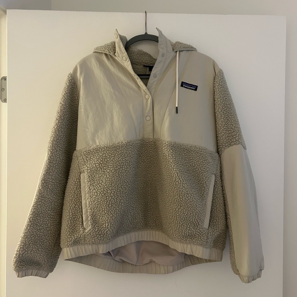 Patagonia Hooded Pullover